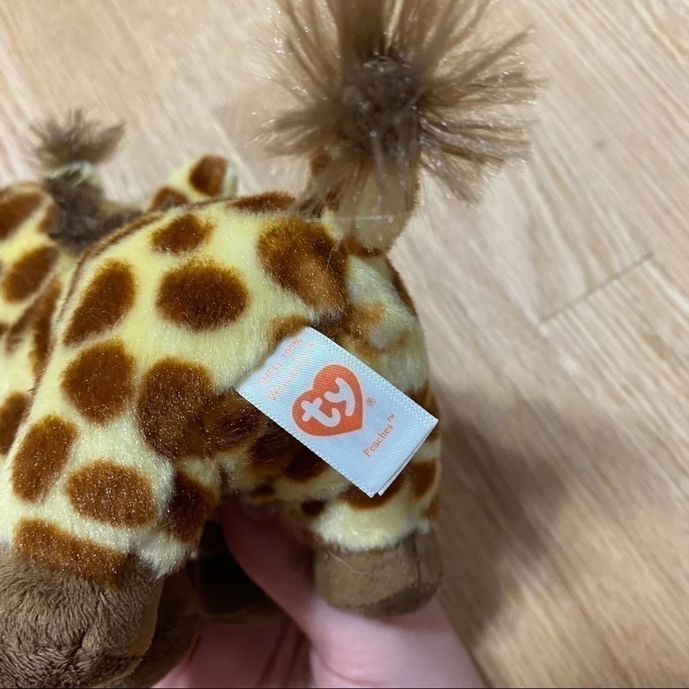 TY Beanie Babie Peaches Giraffe Boo